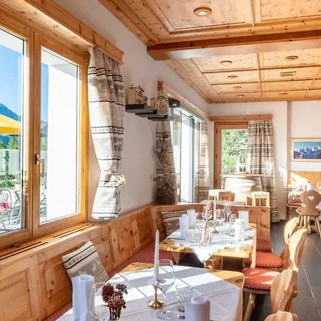 By Randolins Hostel St. Moritz