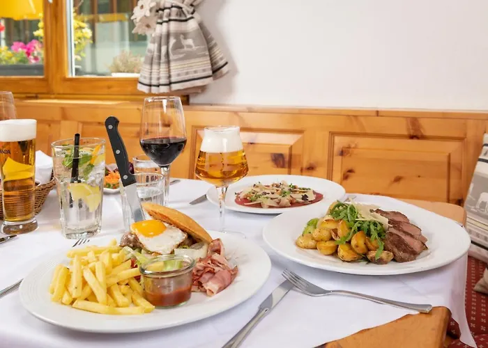 Hostel By Randolins *